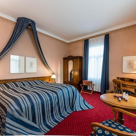מאינינגן Hotel Saechsischer Hof מראה חיצוני תמונה