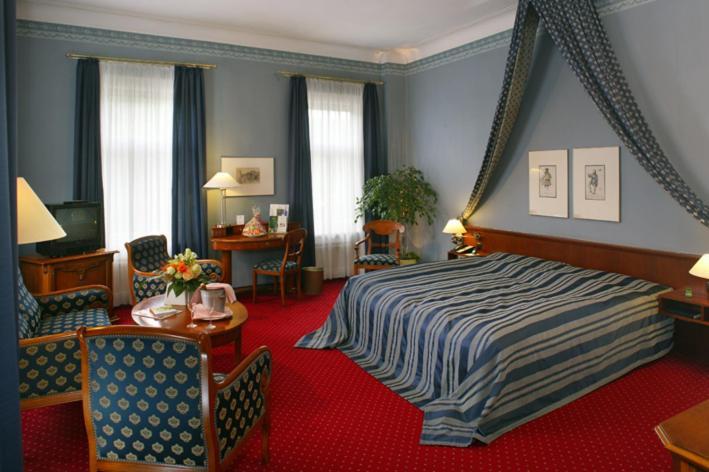 מאינינגן Hotel Saechsischer Hof מראה חיצוני תמונה