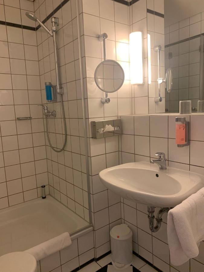 מאינינגן Hotel Saechsischer Hof מראה חיצוני תמונה