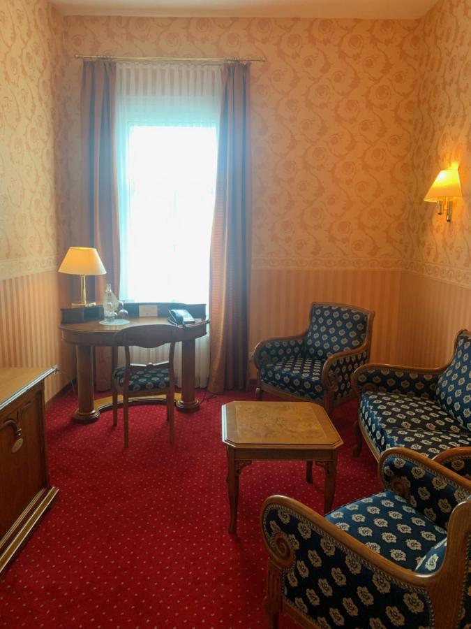 מאינינגן Hotel Saechsischer Hof מראה חיצוני תמונה