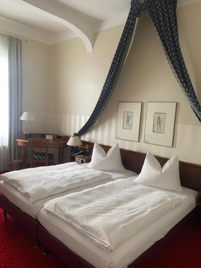מאינינגן Hotel Saechsischer Hof מראה חיצוני תמונה